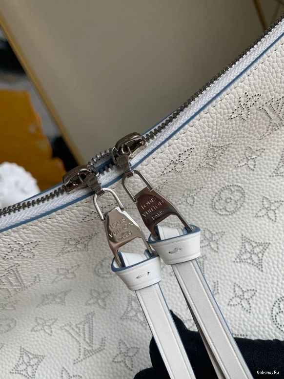 LOUIS VUITTON HOBO BEAUBOURG MM 0108